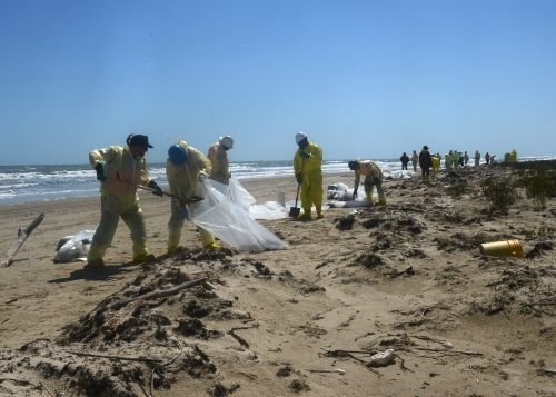 Navigating the Aftermath: Finding the Best Oil Spill Attorney in Texas