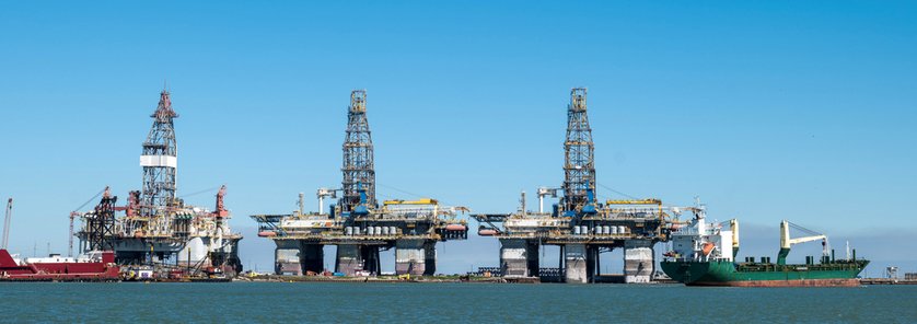 Navigating the Choppy Waters: Finding the Right Offshore Accident Lawyer in Houston